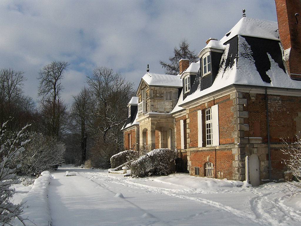Le Manoir d'Hermos enneigé 
